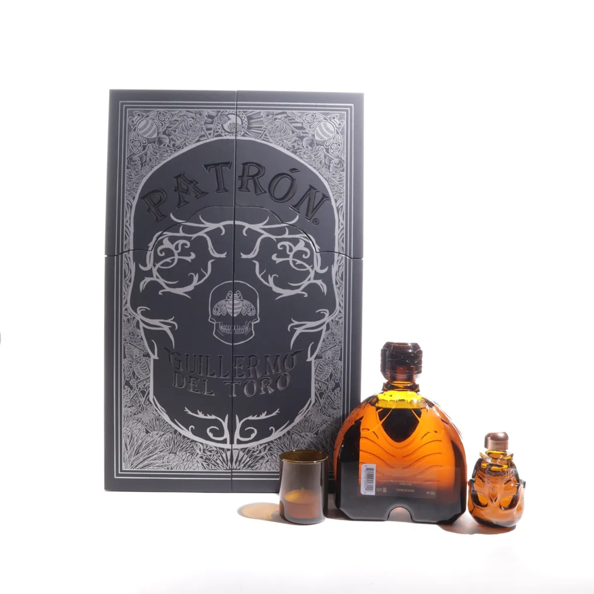 Buy Guillermo Del Toro Patrón Tequila limited edition set – rare collector tequila with full packaging.