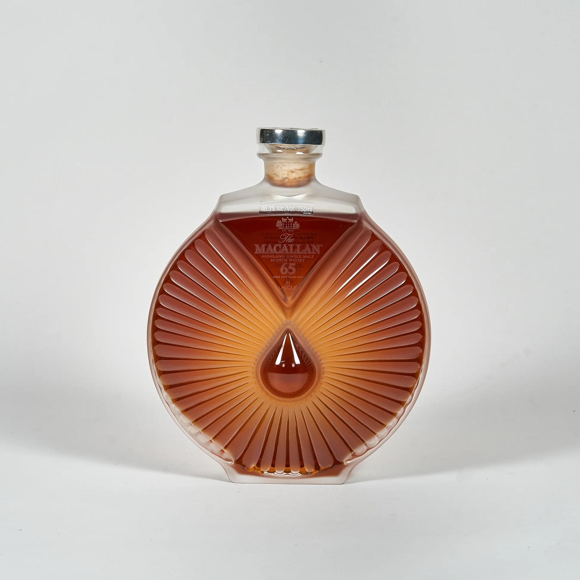 the macallan 65 year old in lalique – the peerless spirit (700ml, 46.3% abv)